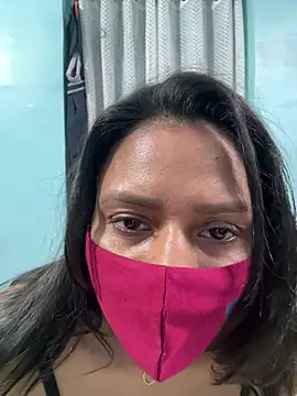 heenashai's cam snapshot