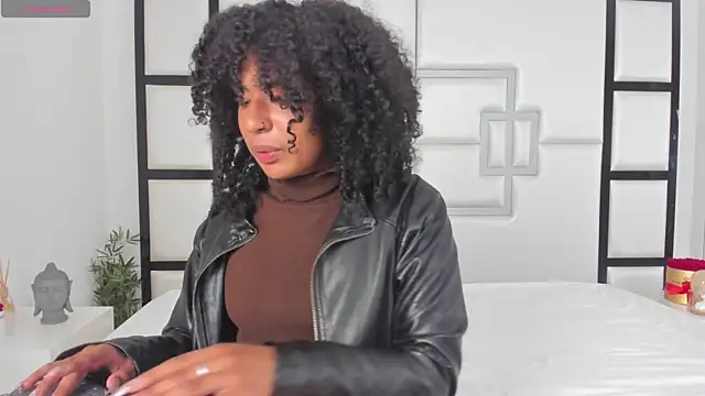 CarlaMarcuzzi's cam snapshot