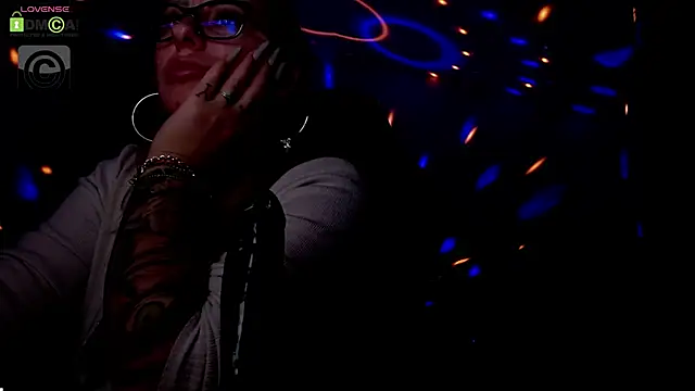 SonyaDevon live sex cam