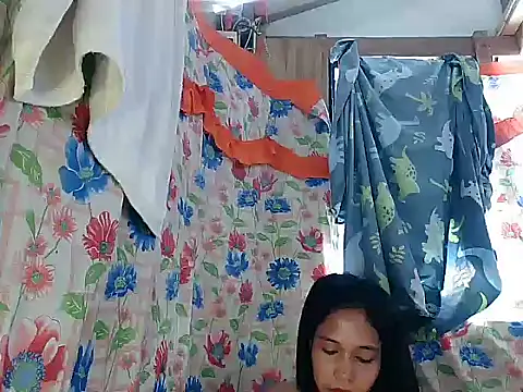 PinaySkinnyGirl's cam snapshot