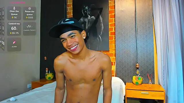 AlanCutee live sex cam