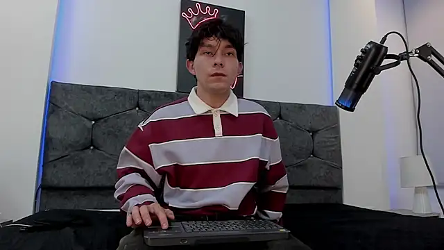 Eliot_X's cam snapshot