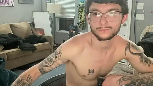 hungkubenski live sex cam