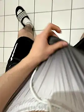 19yobigdick live sex cam