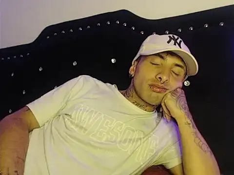 pol_lu's cam snapshot