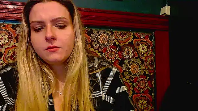 BritneySensual's cam snapshot