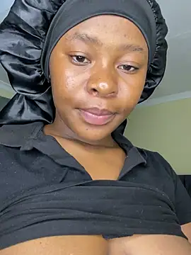 MiyaXo2 live sex cam