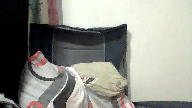 Glenorecornomaza's cam snapshot