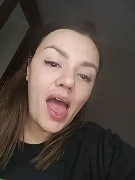 KrissSexi live sex cam