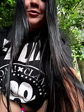 Juli-funny1 live sex cam