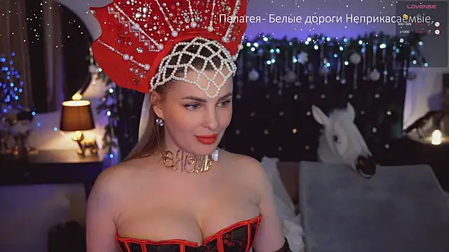 Russian-She-bear's cam snapshot