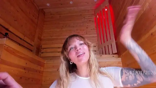 Adria_ross's cam snapshot