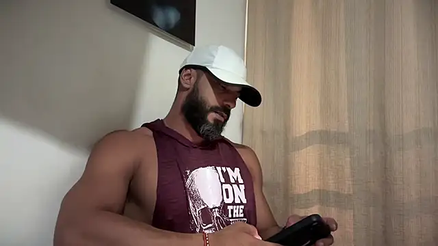 romeolovedark live sex cam