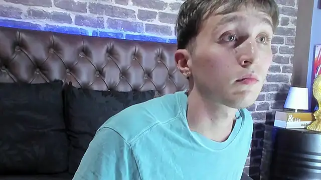 Dylanwhite23_'s cam snapshot