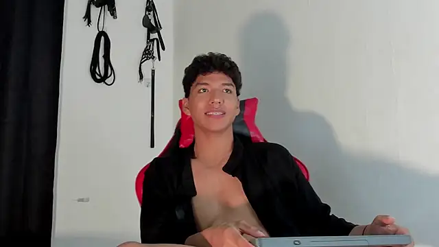 Maximiliano_Khalil's cam snapshot