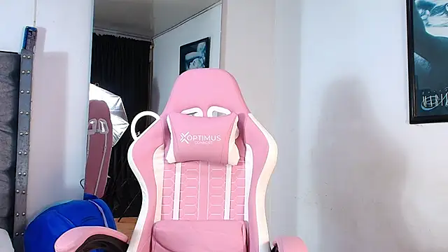 GraceWallace_'s cam snapshot