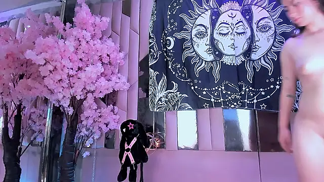 Naomistart live sex cam