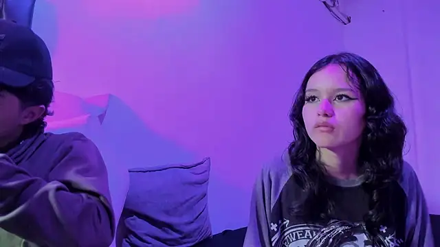 Laura_and_Kevin's cam snapshot