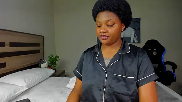 Renee-18 live sex cam