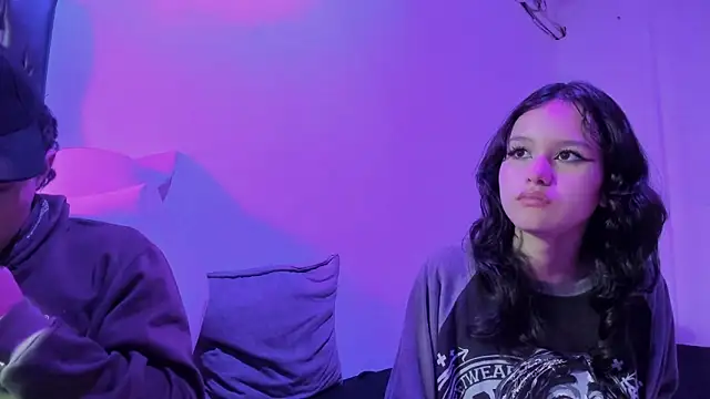 Laura_and_Kevin live sex cam