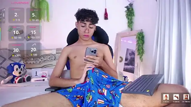 huge_armound's cam snapshot