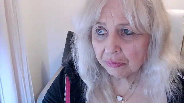 SusiLifeXXX's cam snapshot