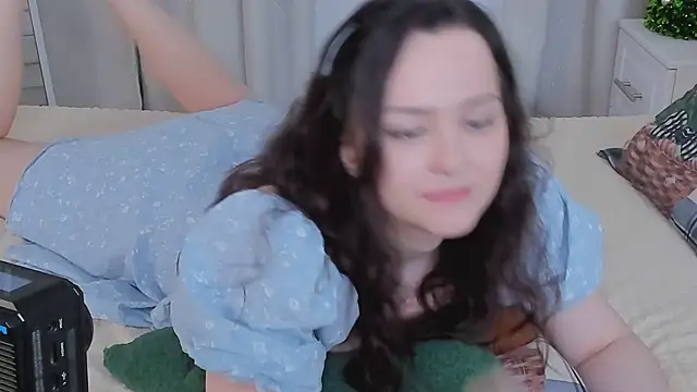 Camilla_Rowen's cam snapshot