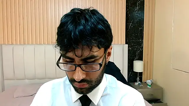 MilanZaire live sex cam