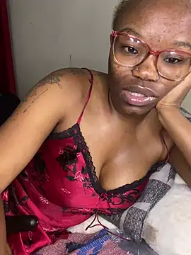 YummyMelanin117's cam snapshot