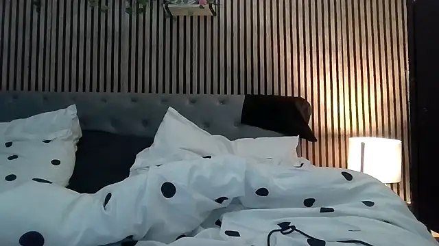 poppyinga1's cam snapshot