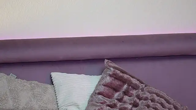 JoelleApril live sex cam