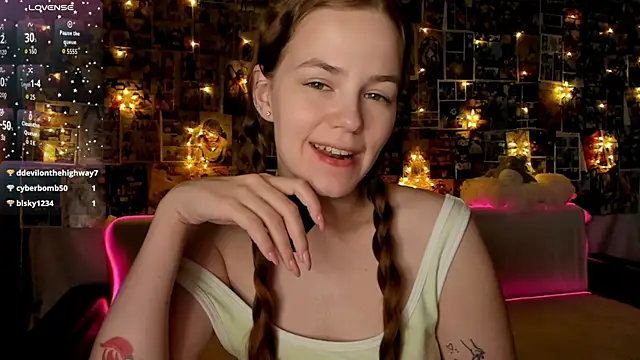 Fox_Lisa's cam snapshot