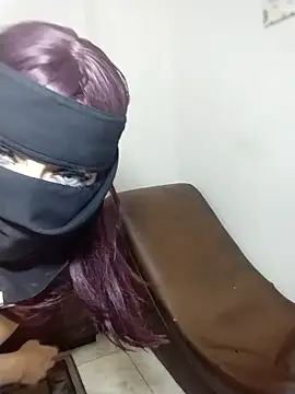 Queen-Nissreen's cam snapshot