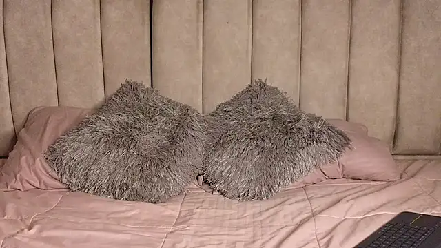 Aaron_Eze's cam snapshot