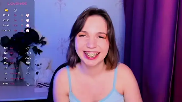 KindHazelHere_'s cam snapshot