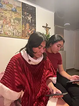 Poli_amor2025 live sex cam