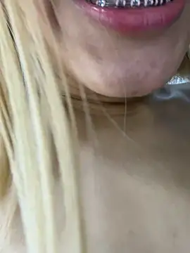 SweetBunnyGF live sex cam