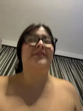 VioletaMaddox live sex cam