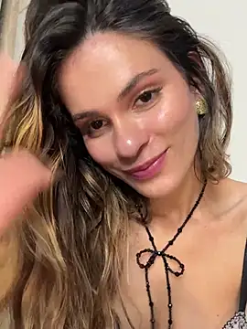 cuteluci_'s cam snapshot