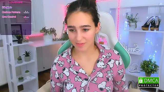 _Eliizabeth_'s cam snapshot