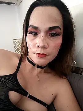 NinaDOM4CUM live sex cam