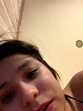 3littleschoolteens's cam snapshot