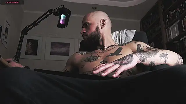 FindomJason live sex cam