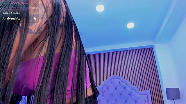 SelenaStonne live sex cam