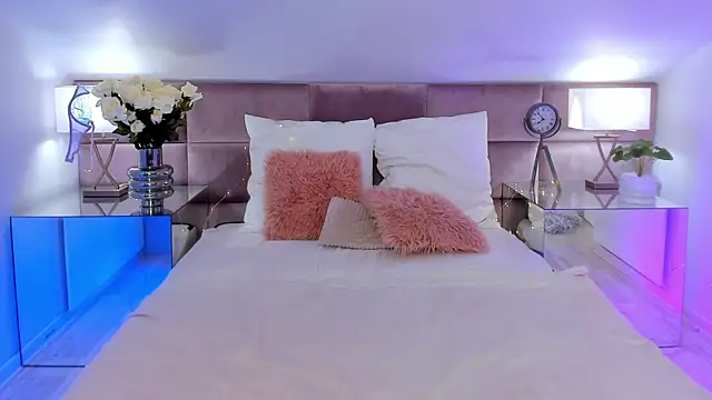 MiaMuse's cam snapshot