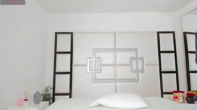 CarlaMarcuzzi's cam snapshot