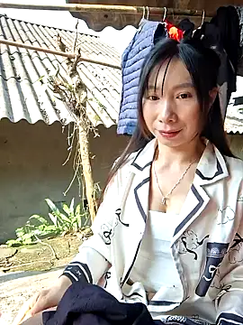 Adela-222's cam snapshot