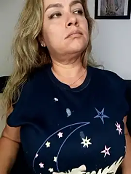 CristalRays live sex cam