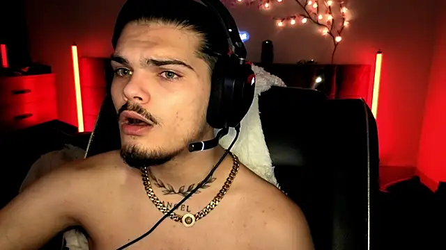 JordanShow live sex cam