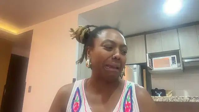 ChocolateCakeQueen live sex cam